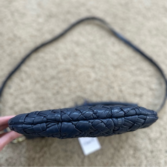 Clare V Petit Moyen in puffy navy blue - Picture 6 of 14